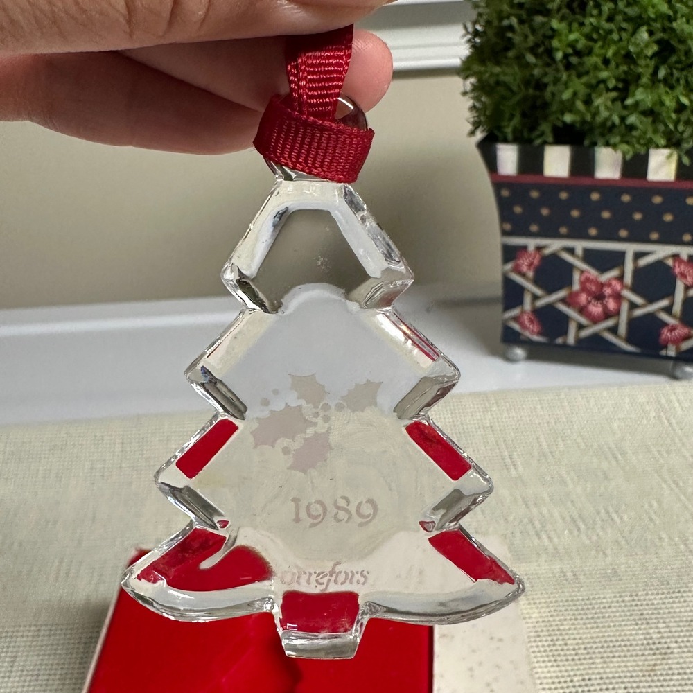 1989 Vintage Orrefors Crystal Christmas TREE w/HOLLY Hanging Ornament w Box